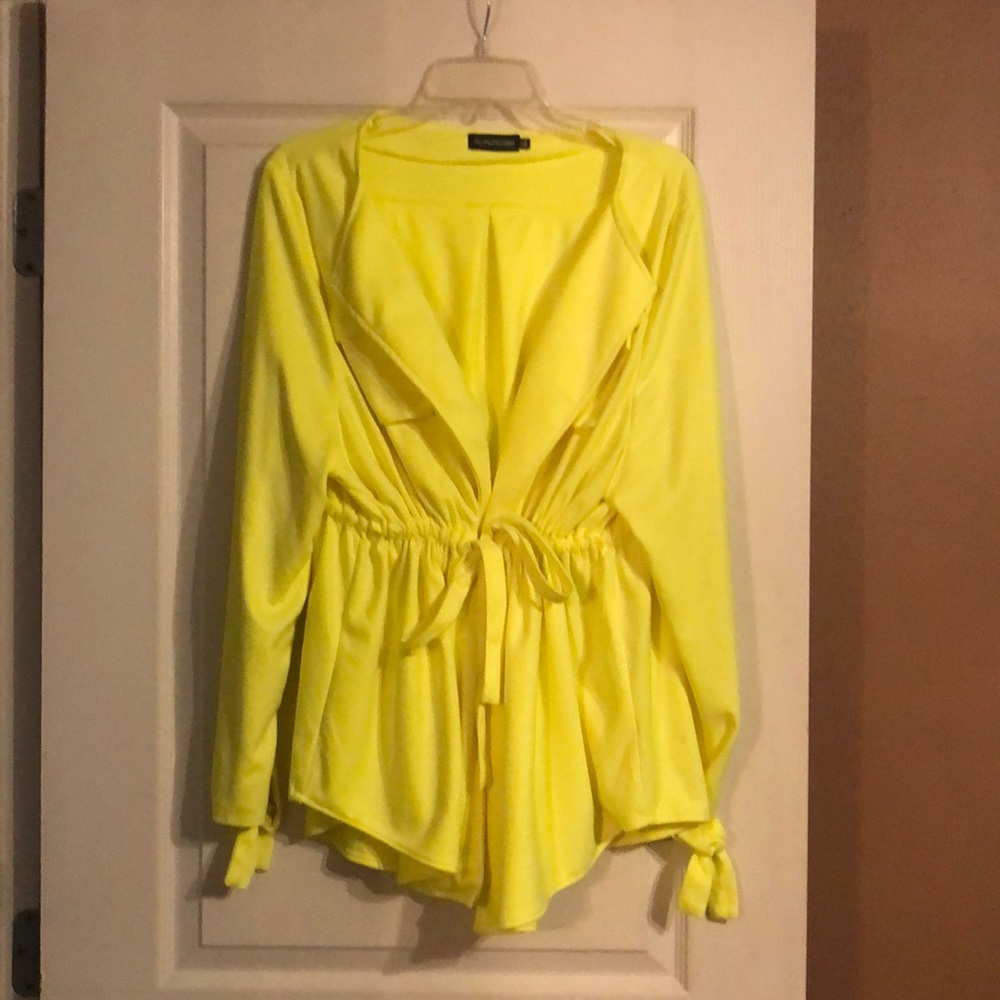 Neon yellow Top